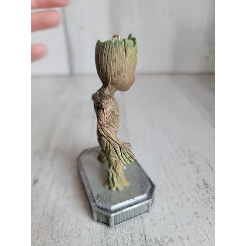 Hallmark Groovin Groot Guardians of the Galaxy Marvel magic ornament‎ Xmas